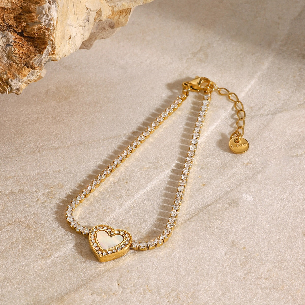 18K Gold Heart Tennis Bracelet