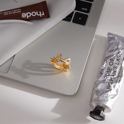 18K Gold Whiskered charm Pave Cat Tennis Stacking Ring