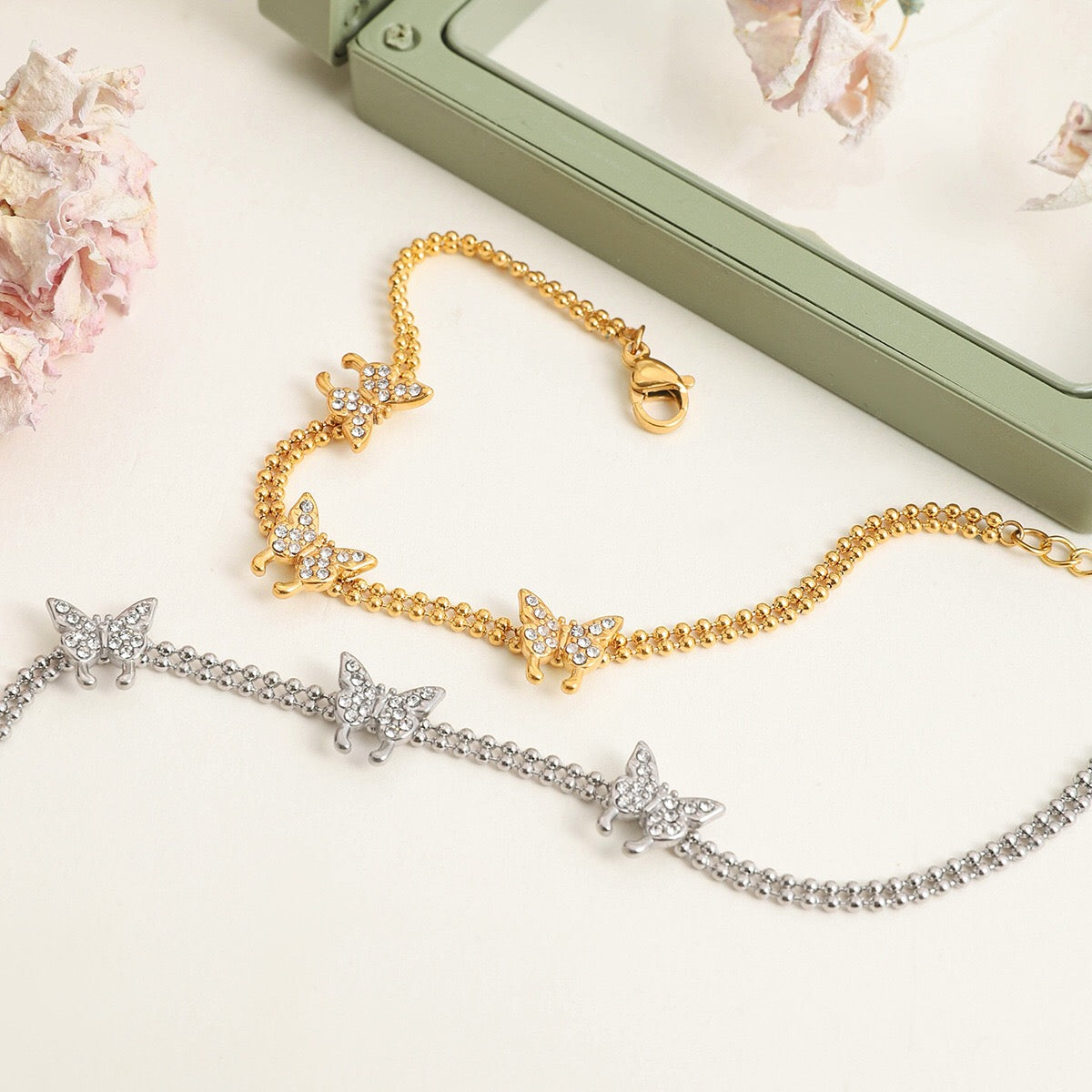 18K Gold Flutter Pave Butterfly Chain Bracelet