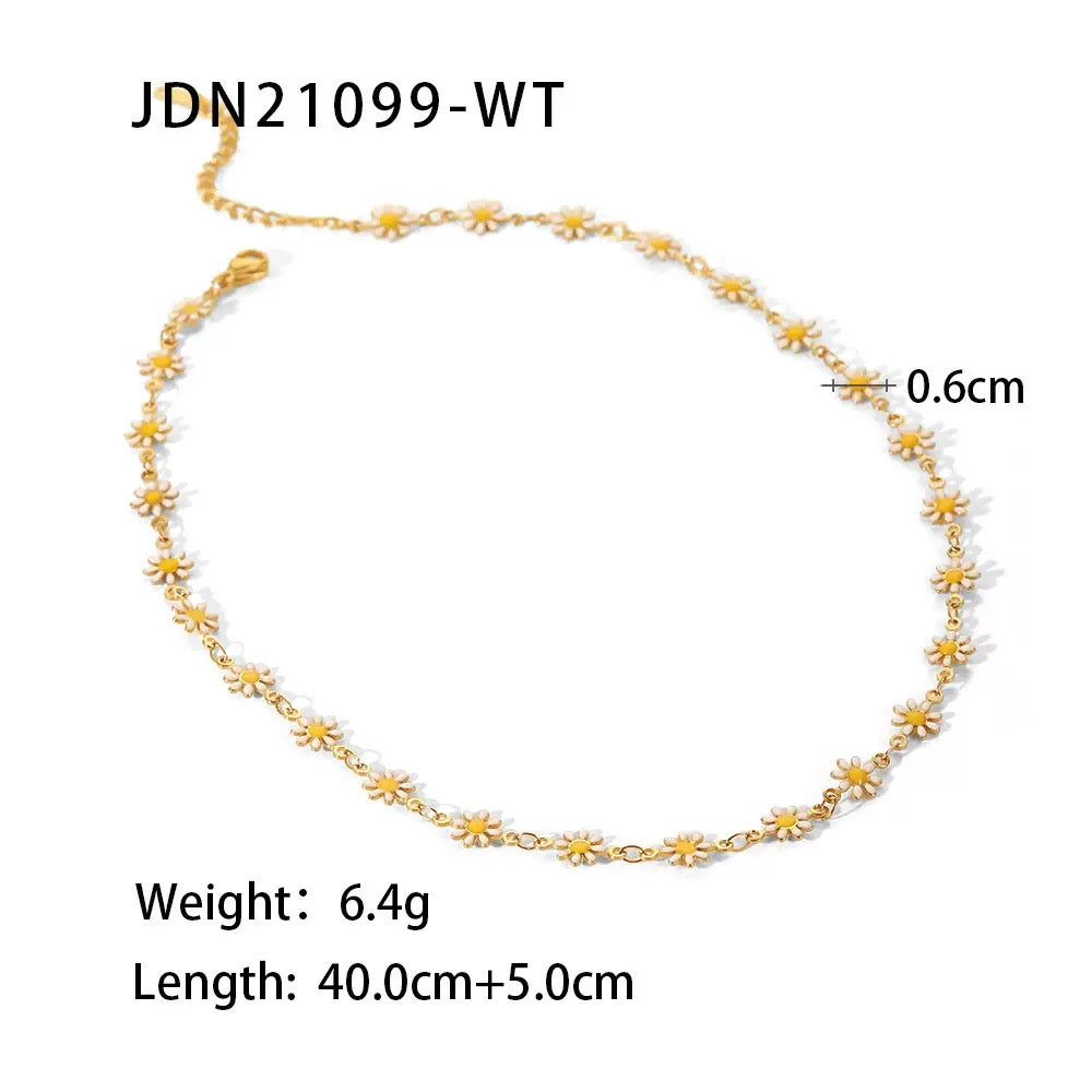 18K Gold White Daisy Flower Chain Choker Necklace
