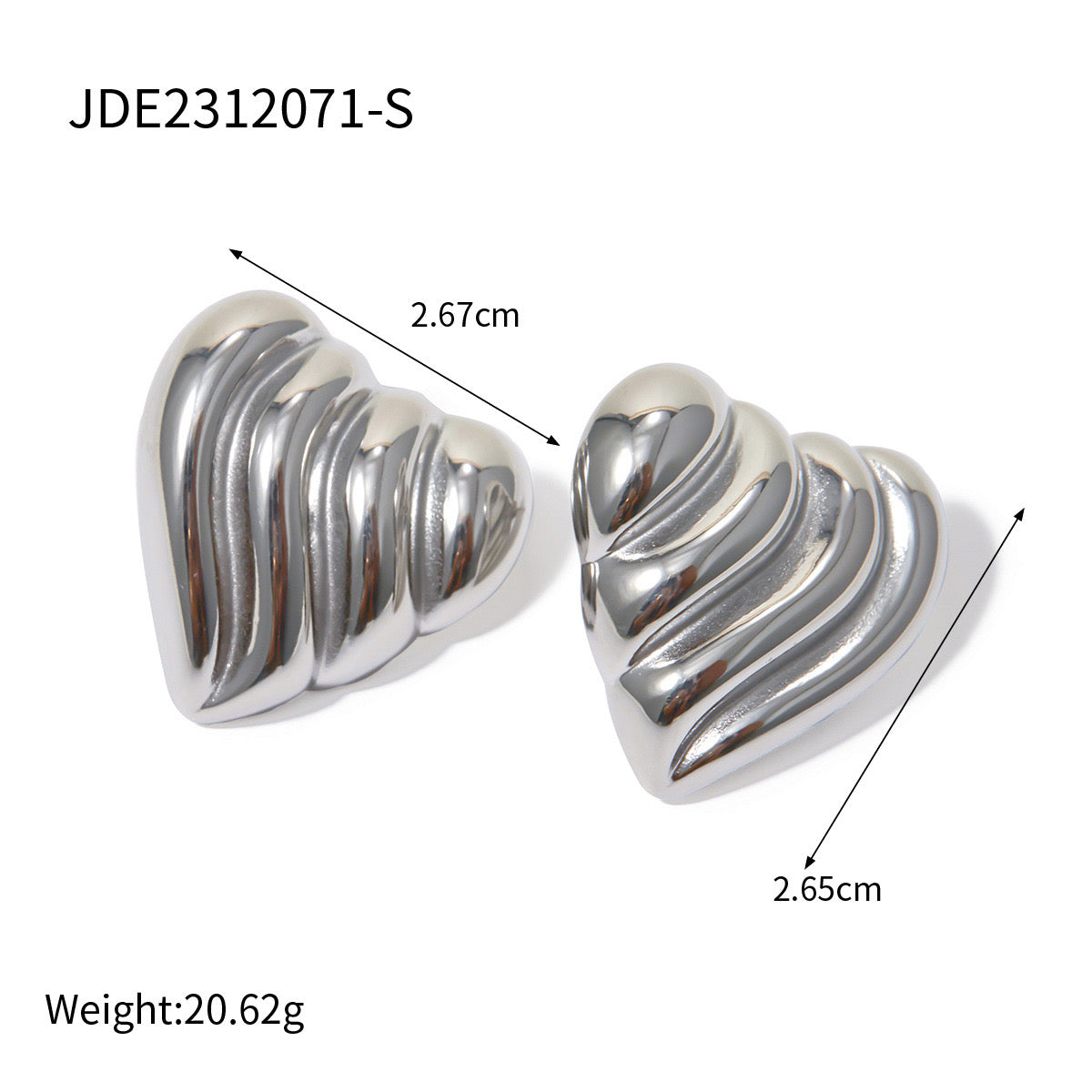 18K Gold Ribbed Heart Statement Stud Earrings