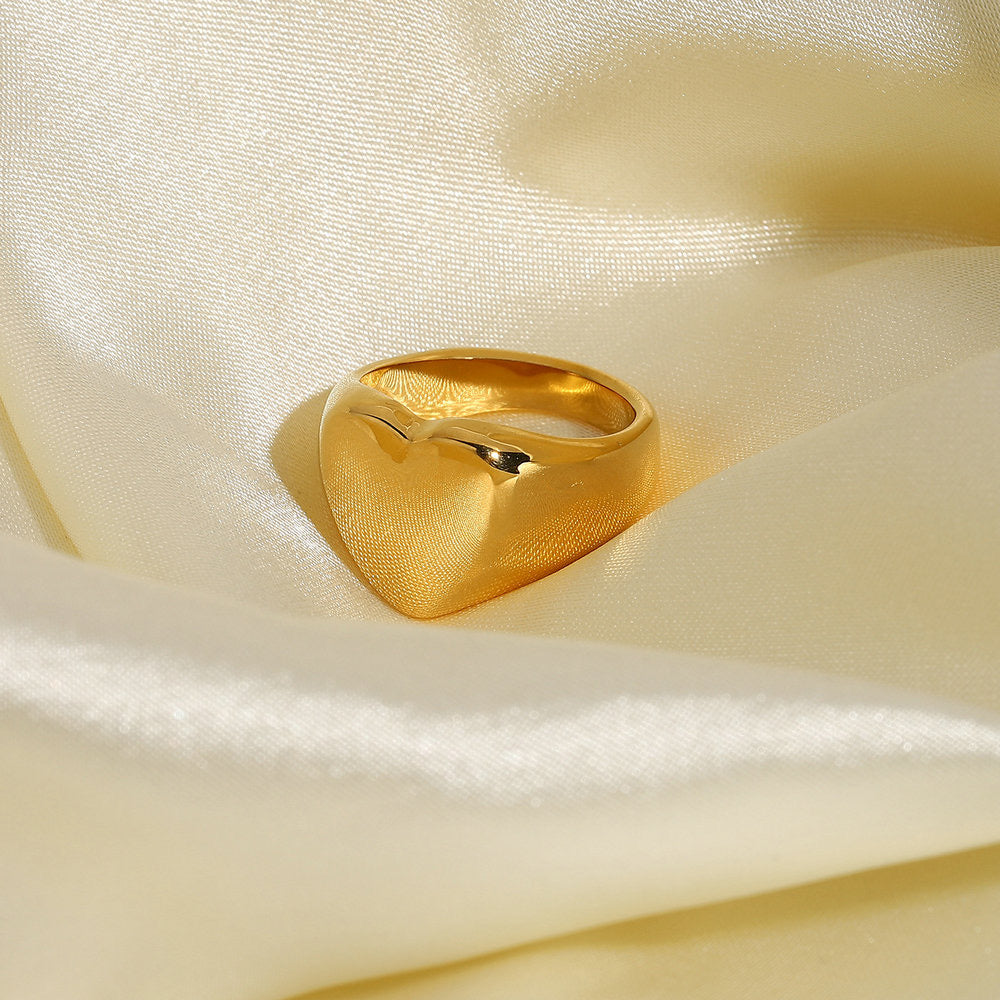 18K Gold Puffy Heart Signet Ring