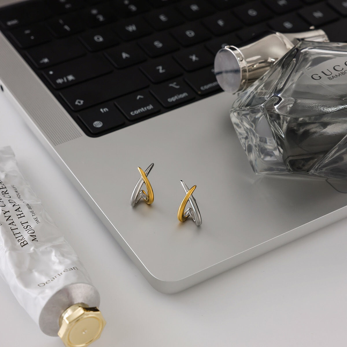 18K Gold and Silver Two Tone Dantiy Stud Earrings
