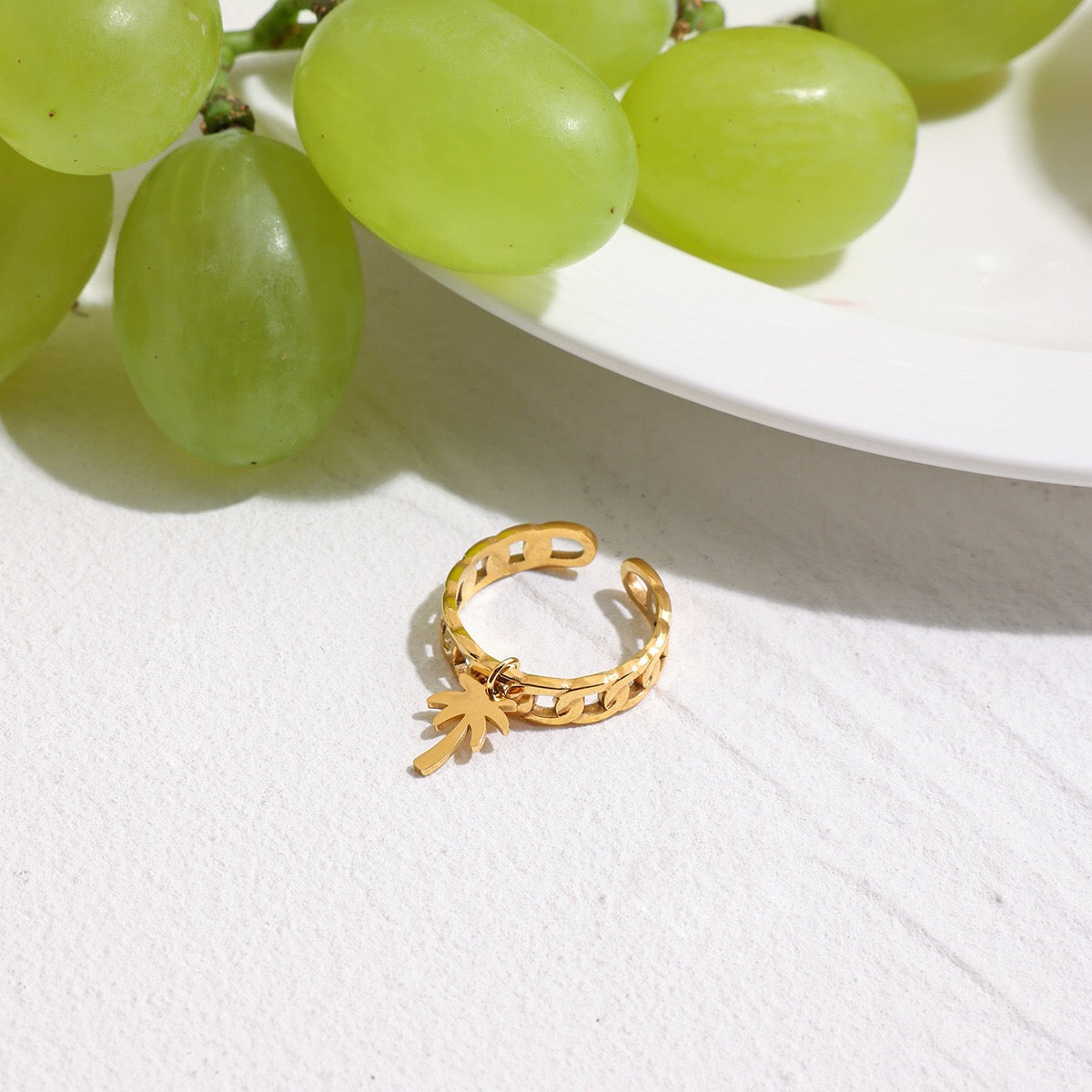 18K Gold Heart Palm Tree Charm Chain Band Ring