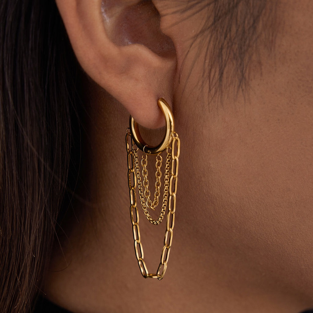 18K Gold Chic Chain Small Hoop Dangle Huggie Earrings