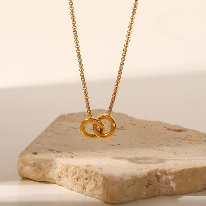 18K Gold Interlocked Chain Pendant Necklace