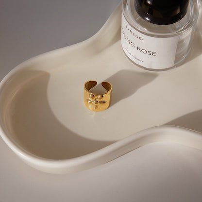 18K Gold Gentle Strength Flower Statement Band Ring