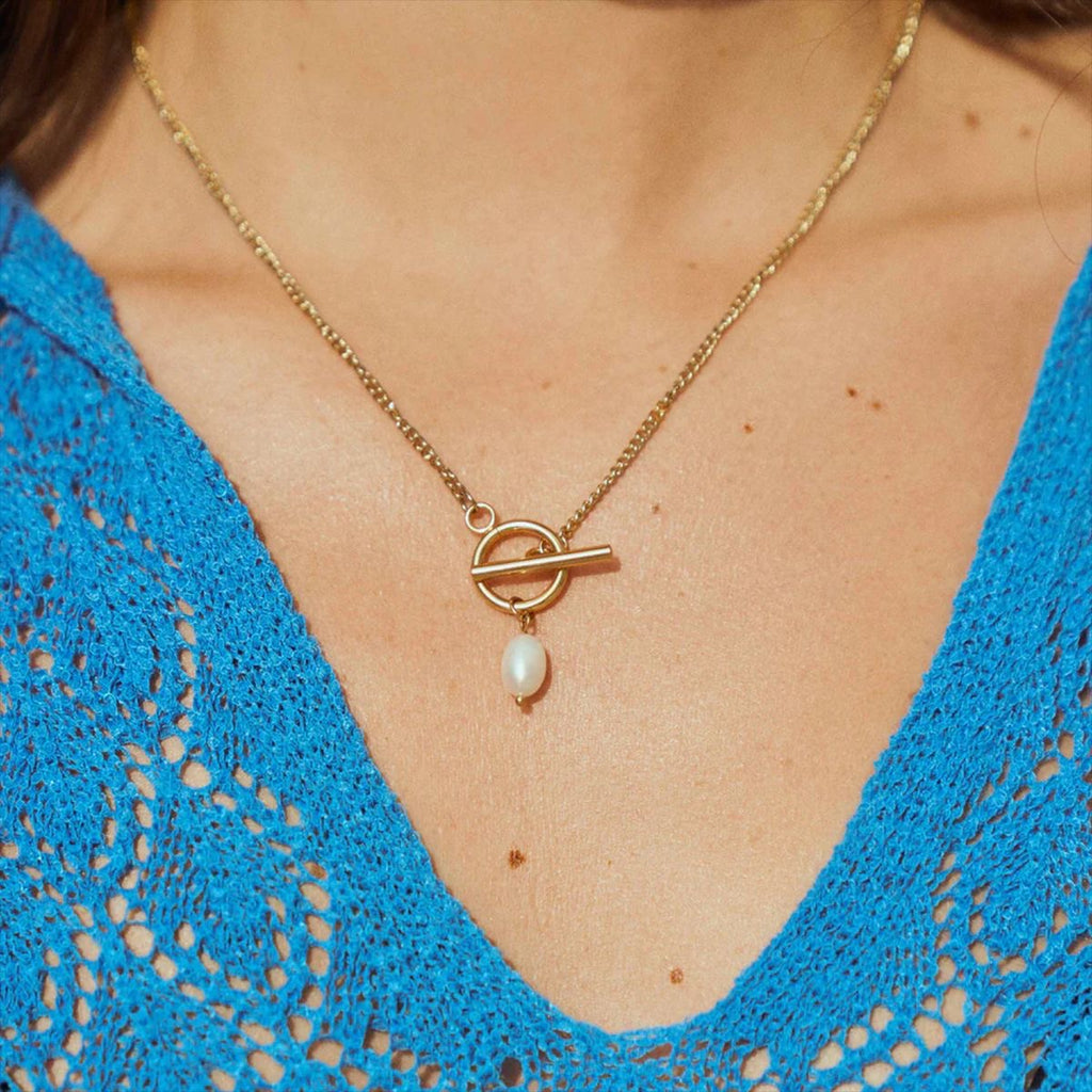 18K Gold Simple Pearl Pendant Toggle Chain Necklace