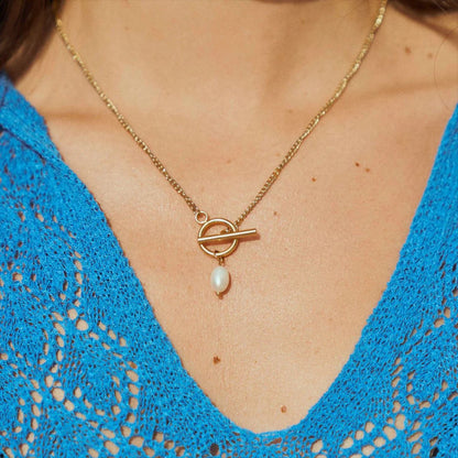 18K Gold Simple Pearl Pendant Toggle Chain Necklace