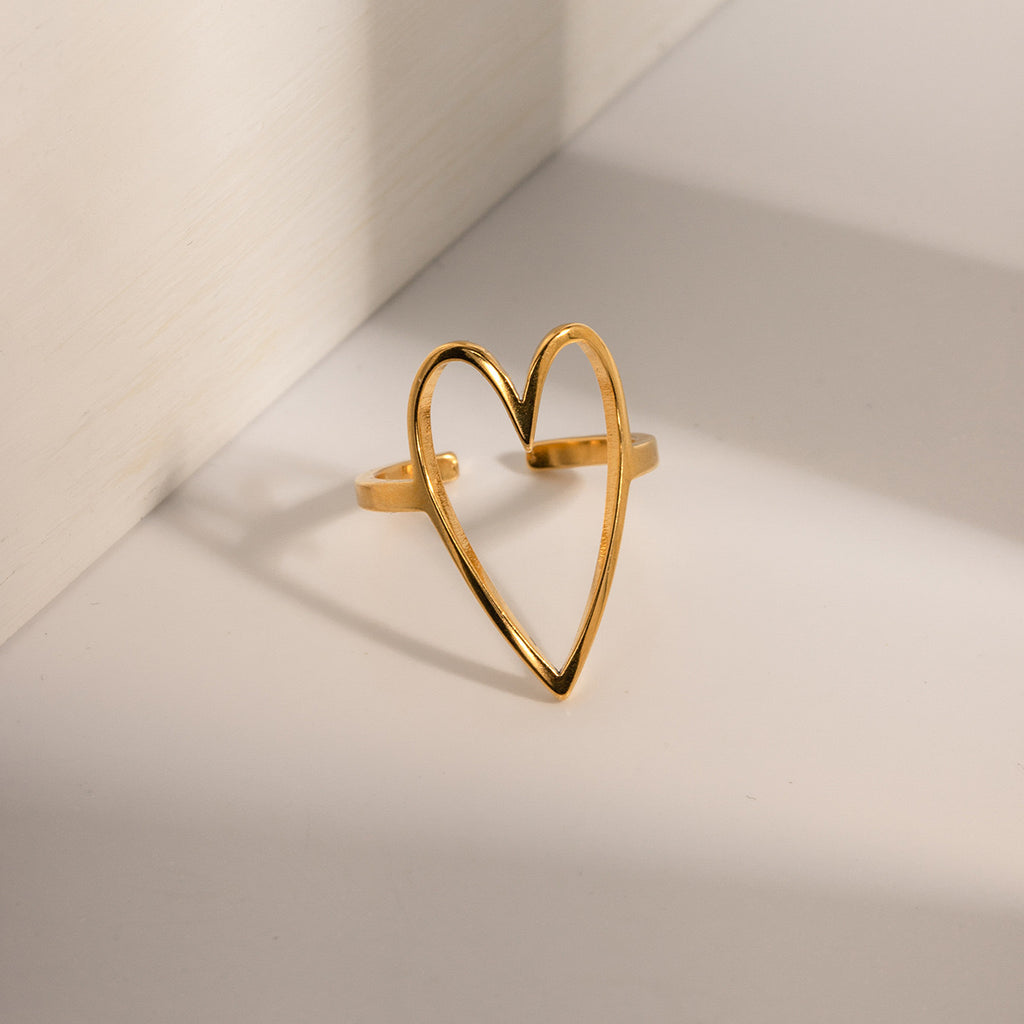 18K Gold Bold Heart Statement Ring