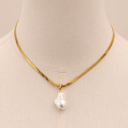 18K Gold Pearl Pendant Herringbone Chain Statement Necklace