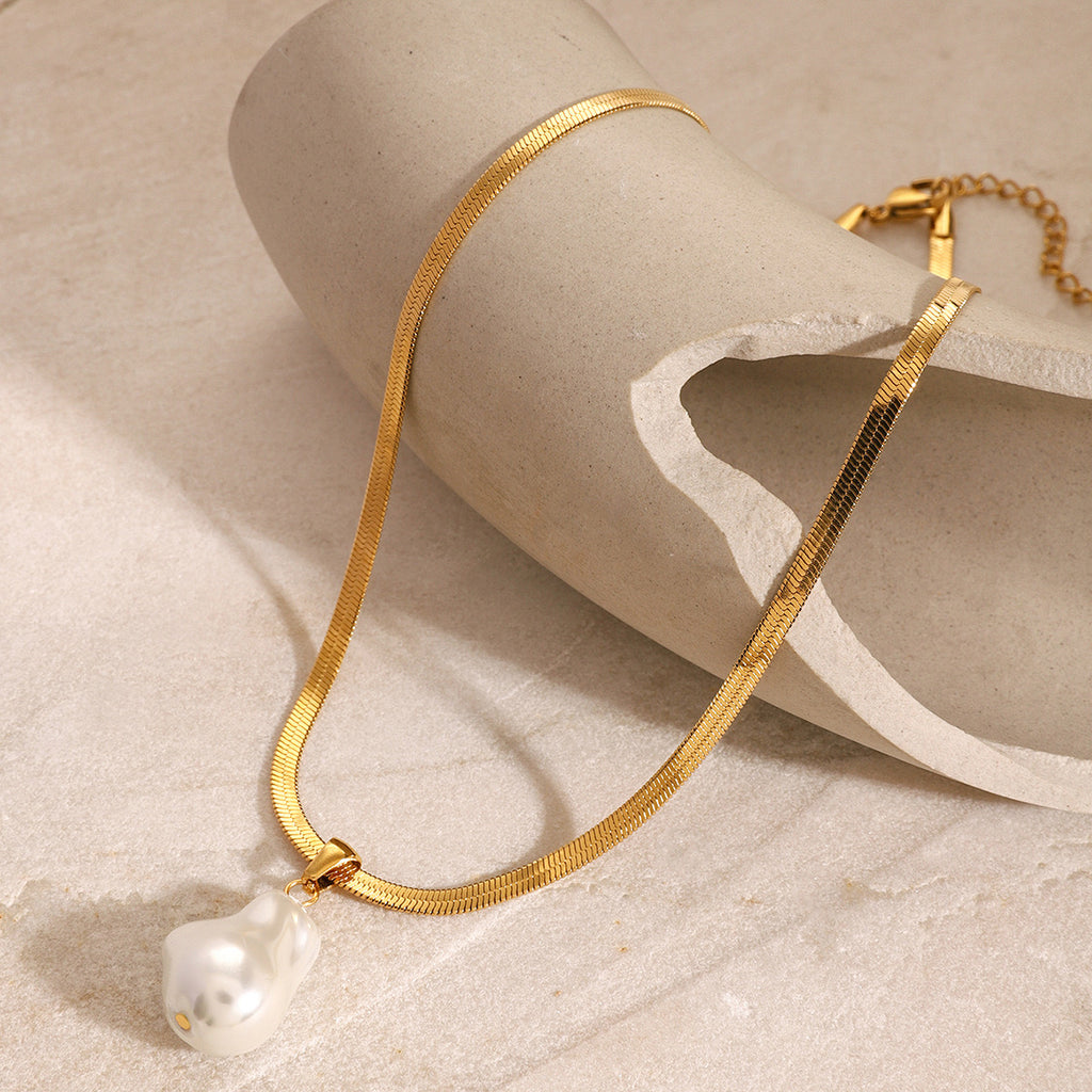 18K Gold Pearl Pendant Herringbone Chain Statement Necklace