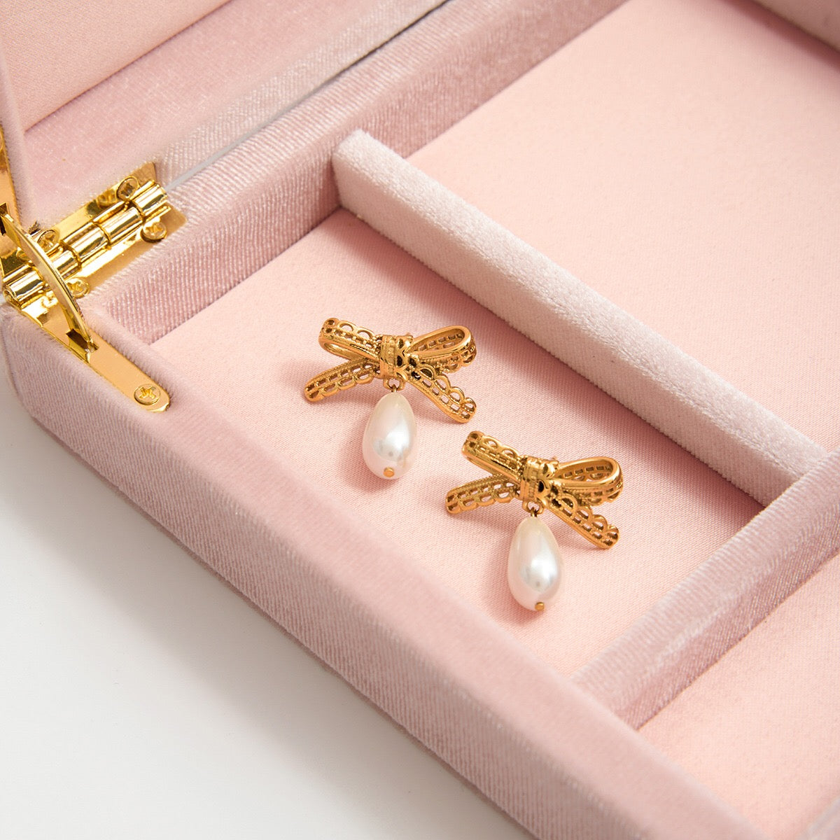 18K Gold Lace Bow Dangle Pearl Cute Stud Earrings