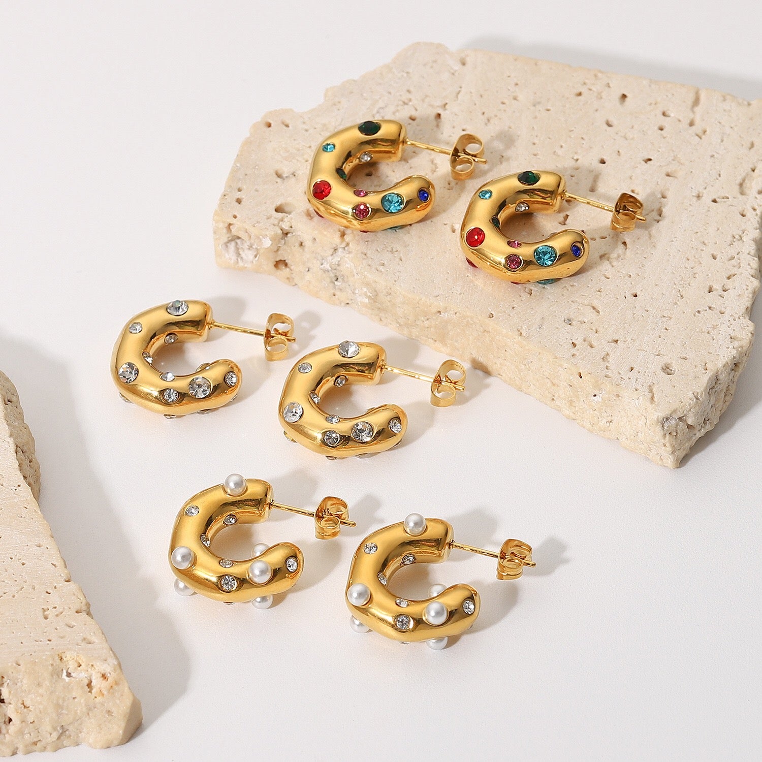 18K Gold Extra Chic Huggie Earrings