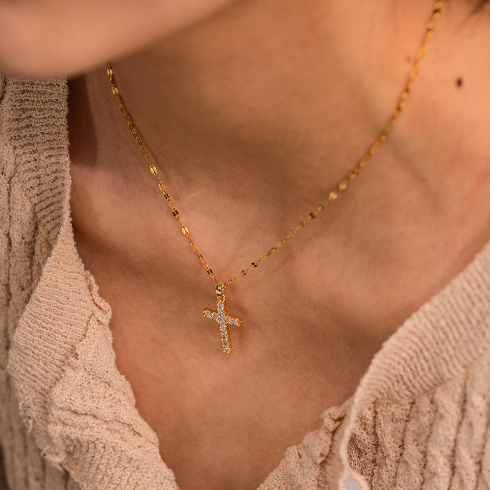 18K Gold Bling Cross CZ Pendant Necklace