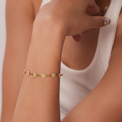 18K Gold White Daisy Flower Chain Choker Necklace