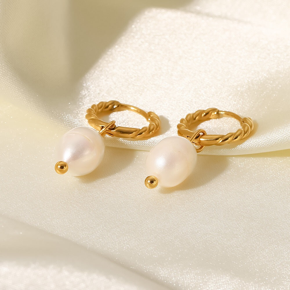 18K Gold Pearl Twisted Small Hoop Huggie Earrings