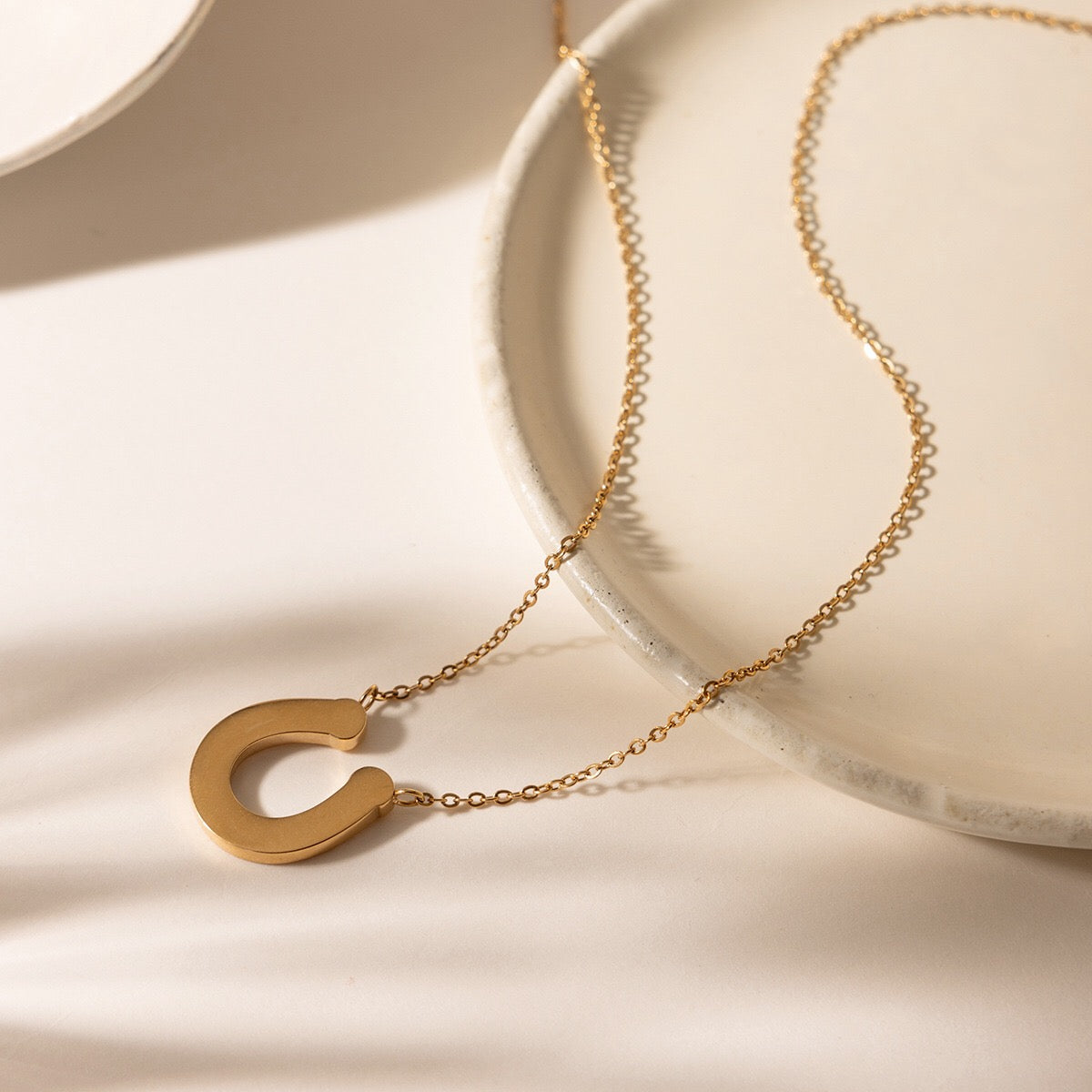 18K Gold Lucky Strike Horseshoe Chunky Statement Pendant Necklace