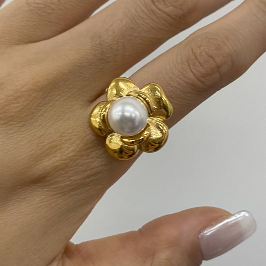 18K Gold Flower Pearl Statement Ring