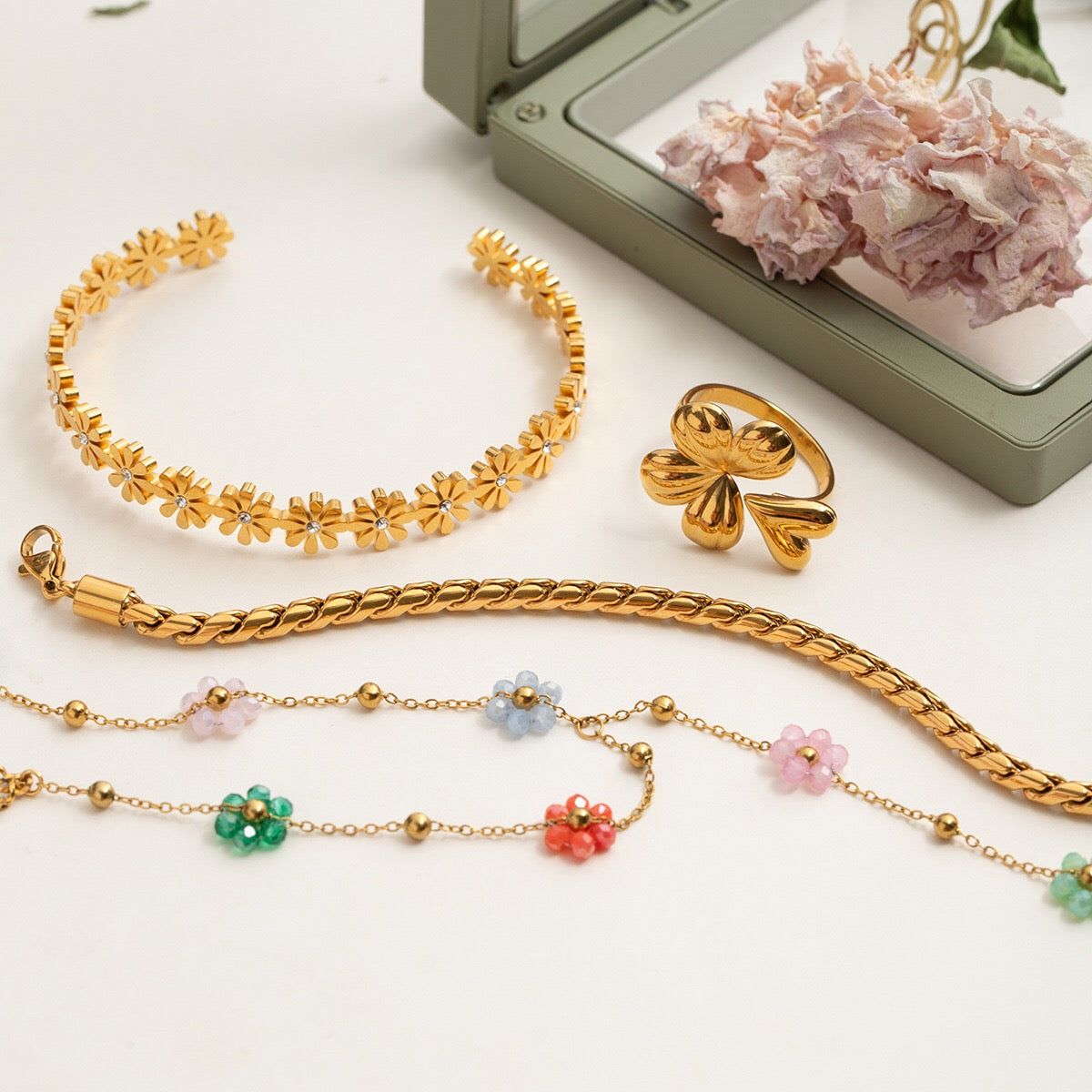 18K Gold Waterproof Color Beaded Flower Hand Chain Bracelet