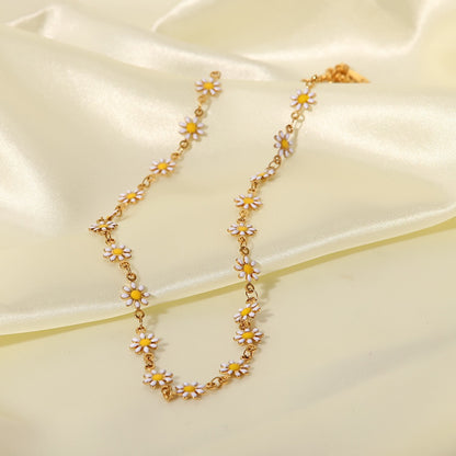 18K Gold White Daisy Flower Chain Choker Necklace