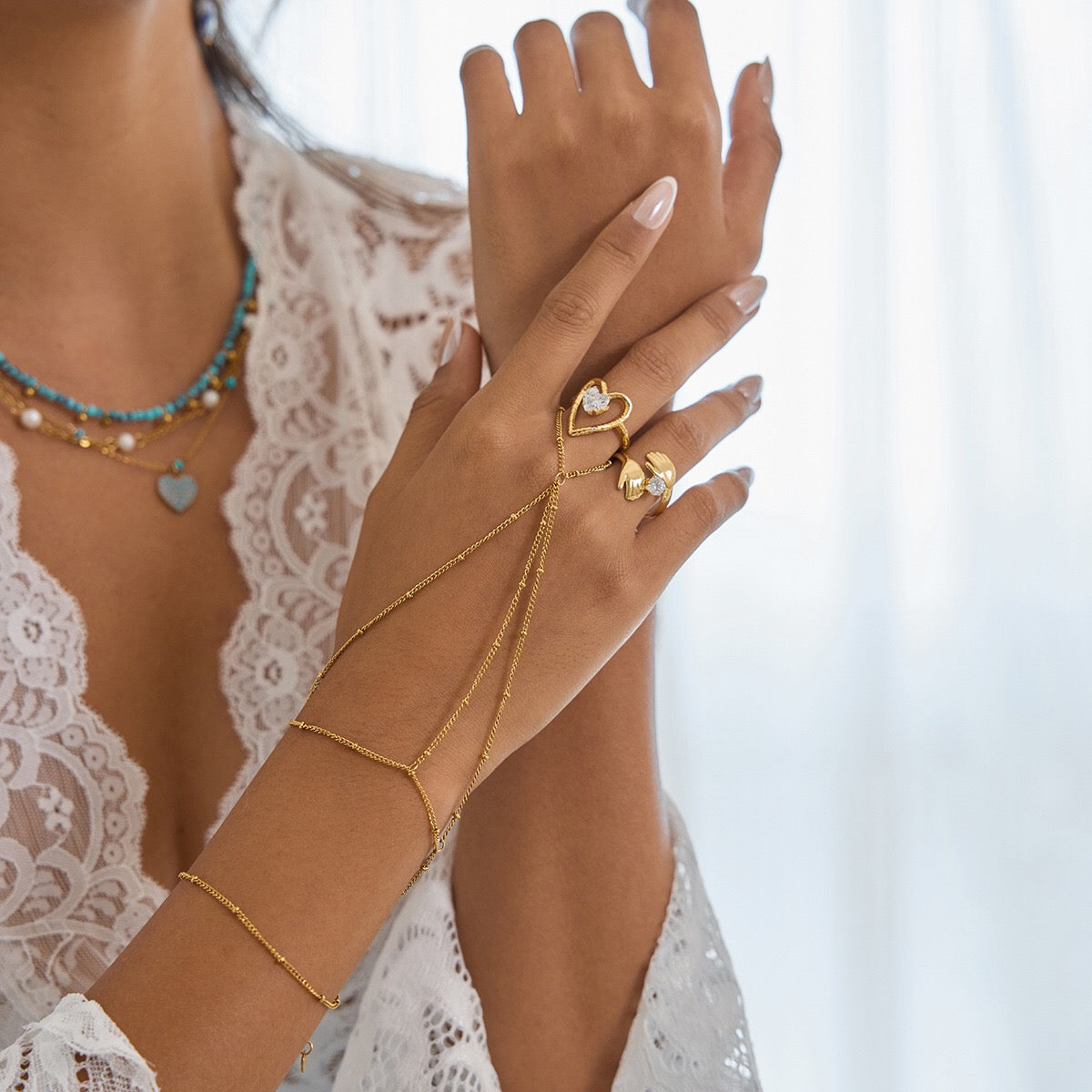 18K Gold Chic Connected Dainty Hand Chain Bracelet