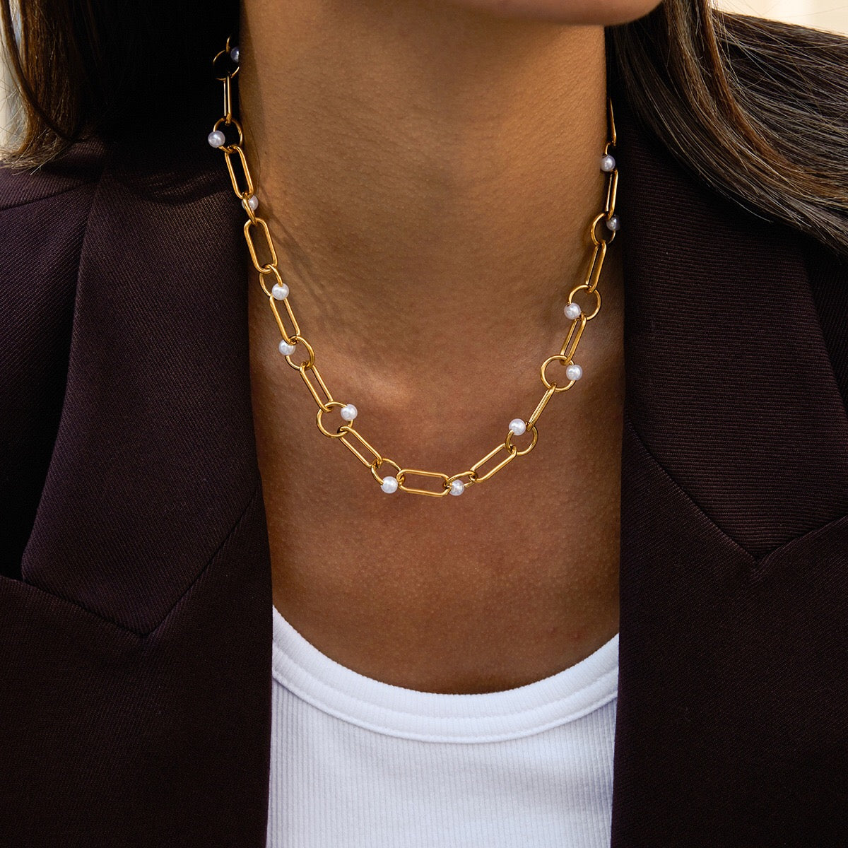 18K Gold Modern Loop Pearl Circle Chain Necklace