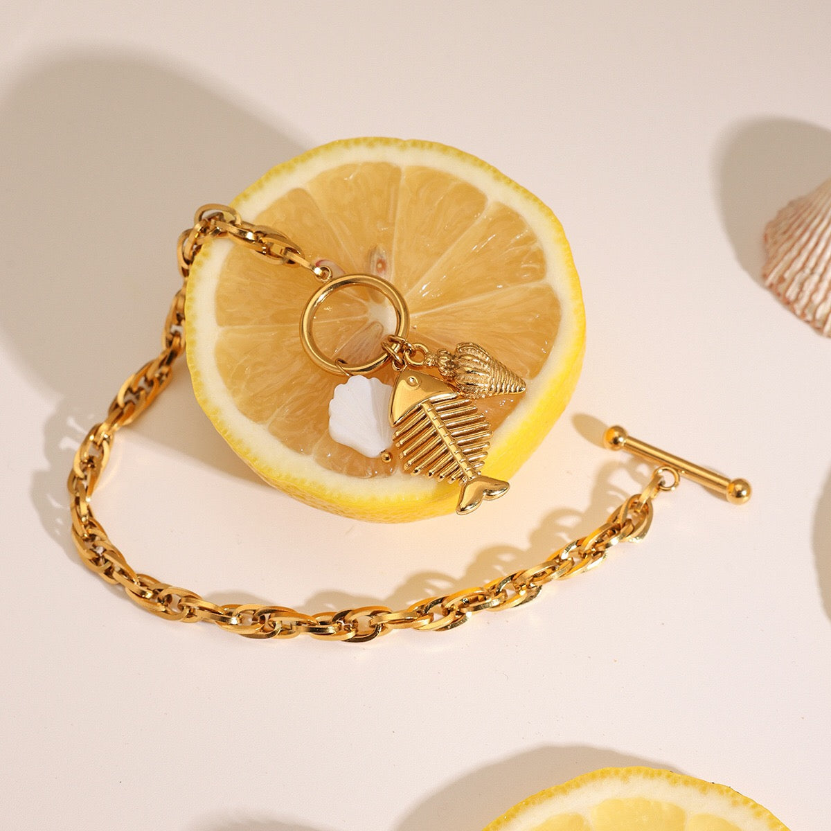 18K Gold Coastline Shell Fishbone Toggle Chain Charm Bracelet