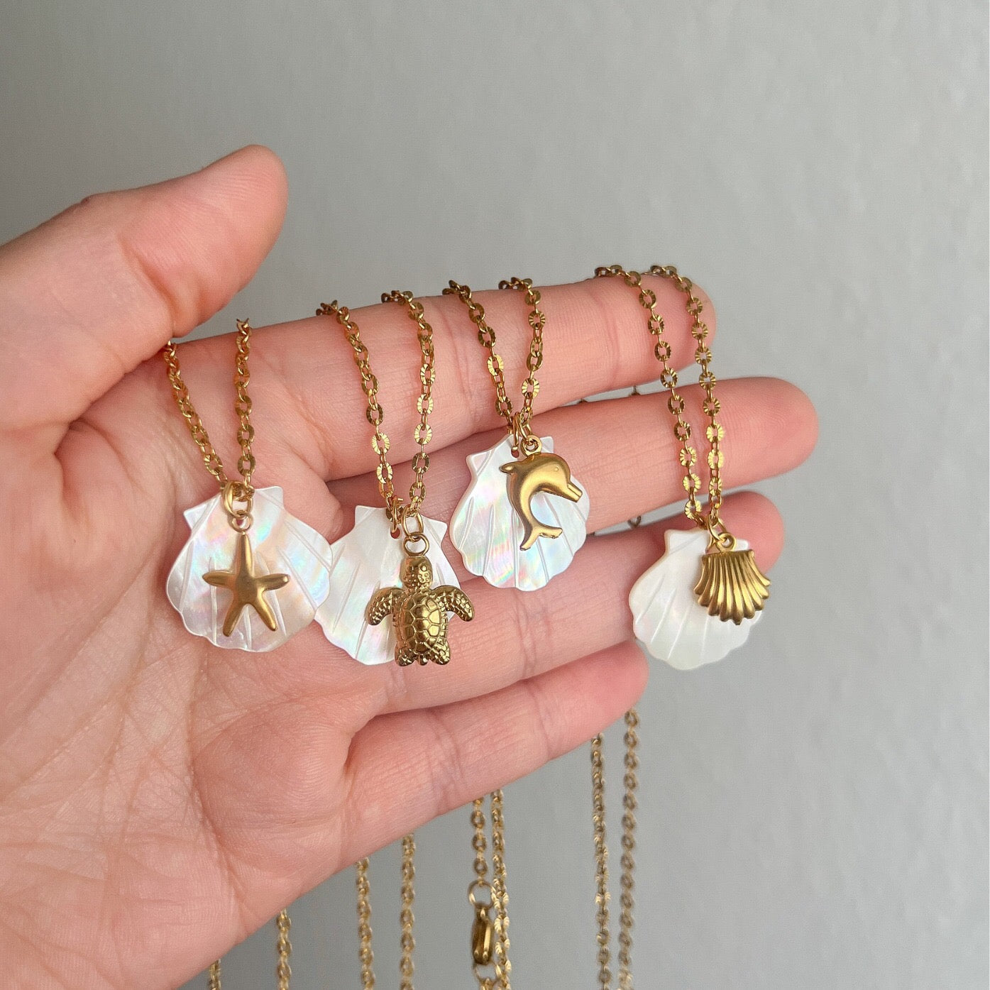 18K Gold Mother of Pearl Seashell Ocean Charm Pendant Necklace