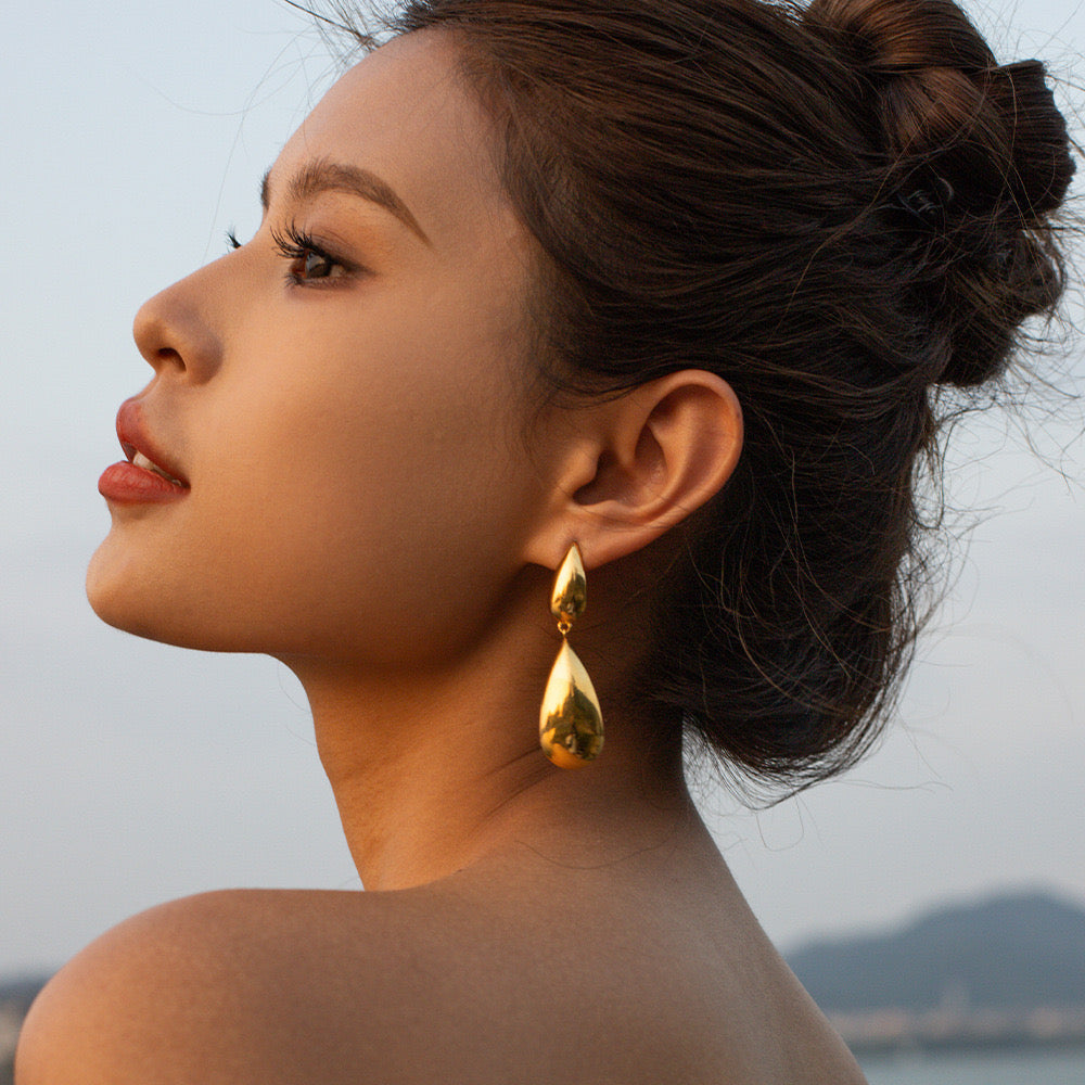 18K Gold Raindrop Drop Dangle Statement Earrings