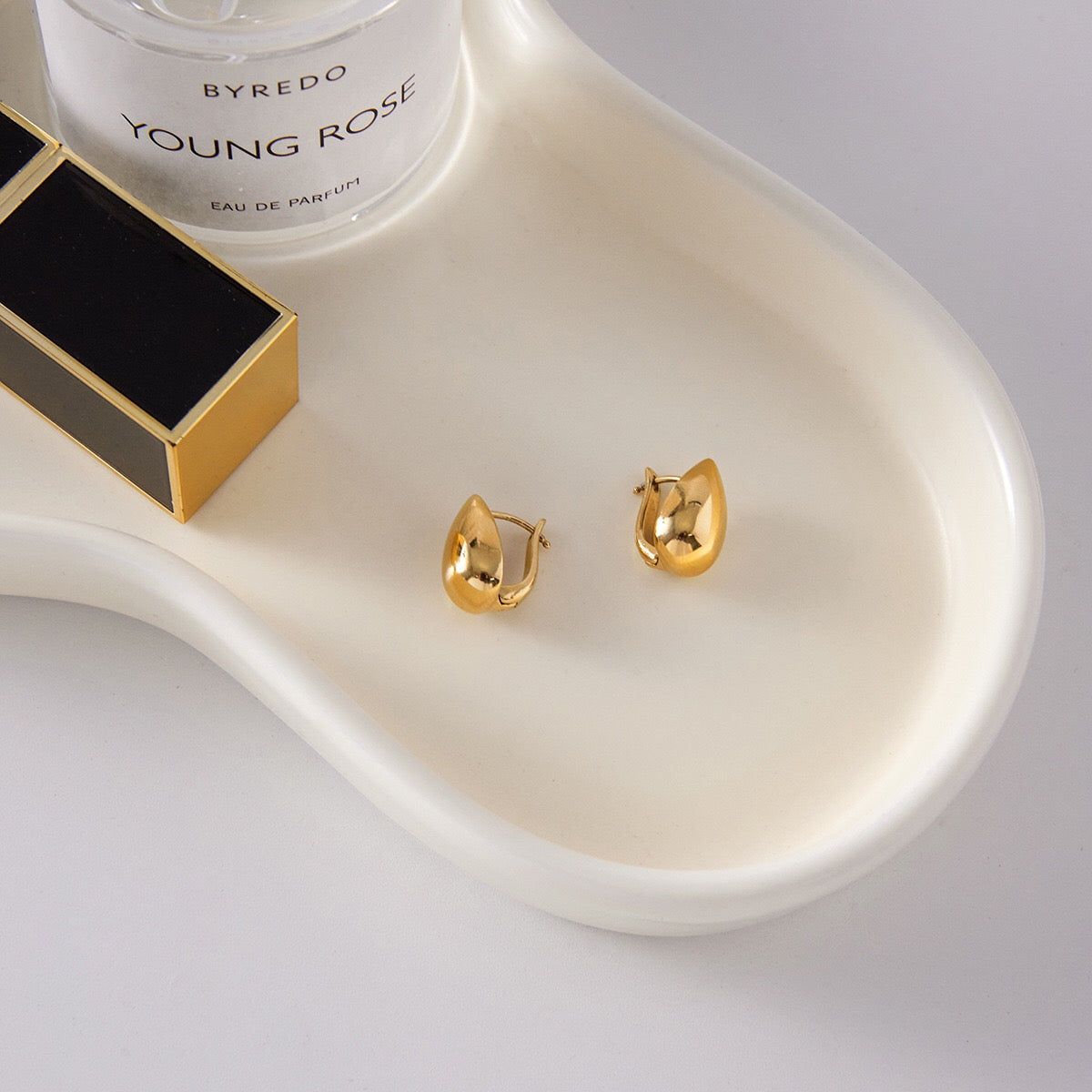18K Gold Sunkissed Teardrop Statement Stud Earrings Ear Cuff Set