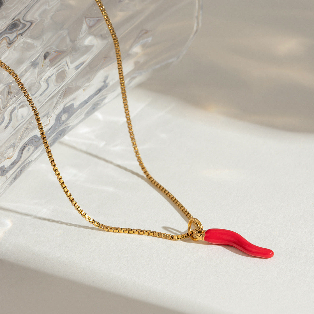 18K Gold Red Italian Horn Pendant Necklace