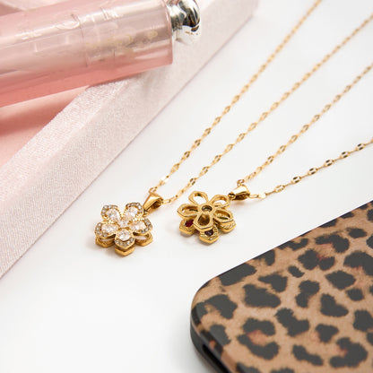 18K Gold Sweet Bloom Spinning Flower Pendant Necklace