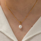 18K Gold Classic Dainty Pearl Pendant Necklace