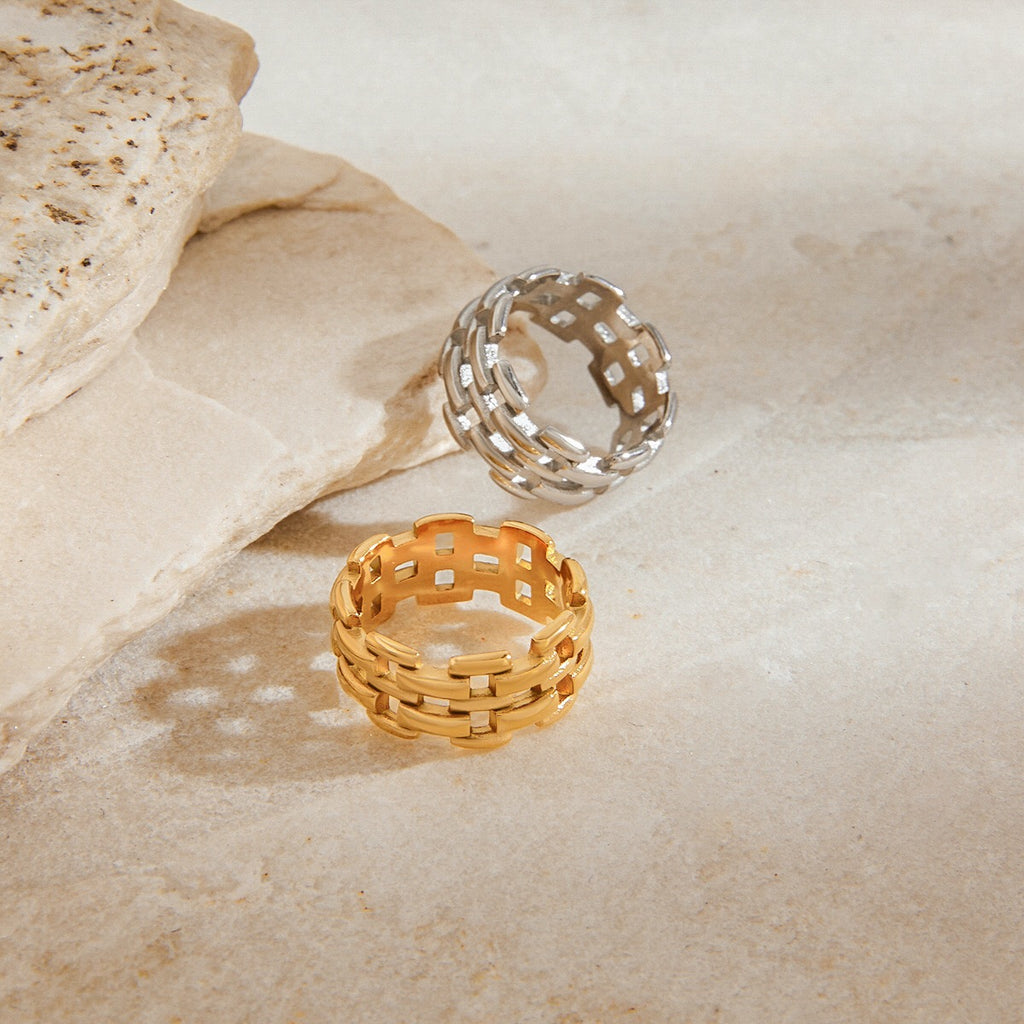 18K Gold Status Watch Band Chain Ring