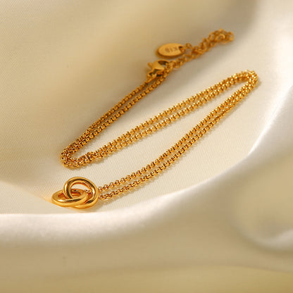 18K Gold Interlocked Chain Pendant Necklace