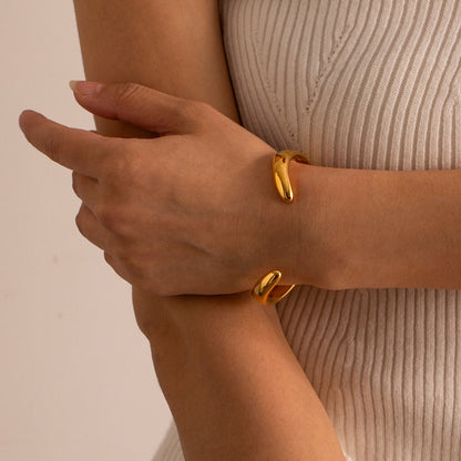 18K Gold Radiance Statement Cuff Bangle Bracelet