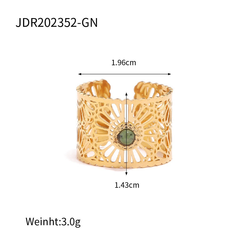 18K Gold Vintage Inspired Green Gemstone Band Ring