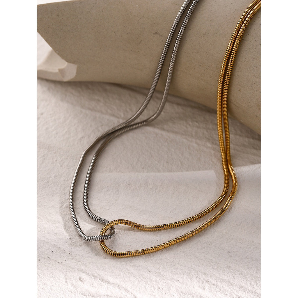 18K Gold Two Tone Interlocked Chain Necklace
