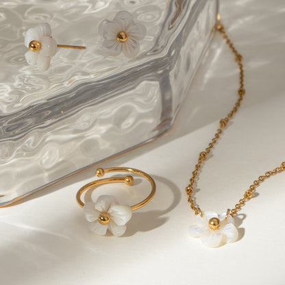 18K Gold White Flower Stacking Ring