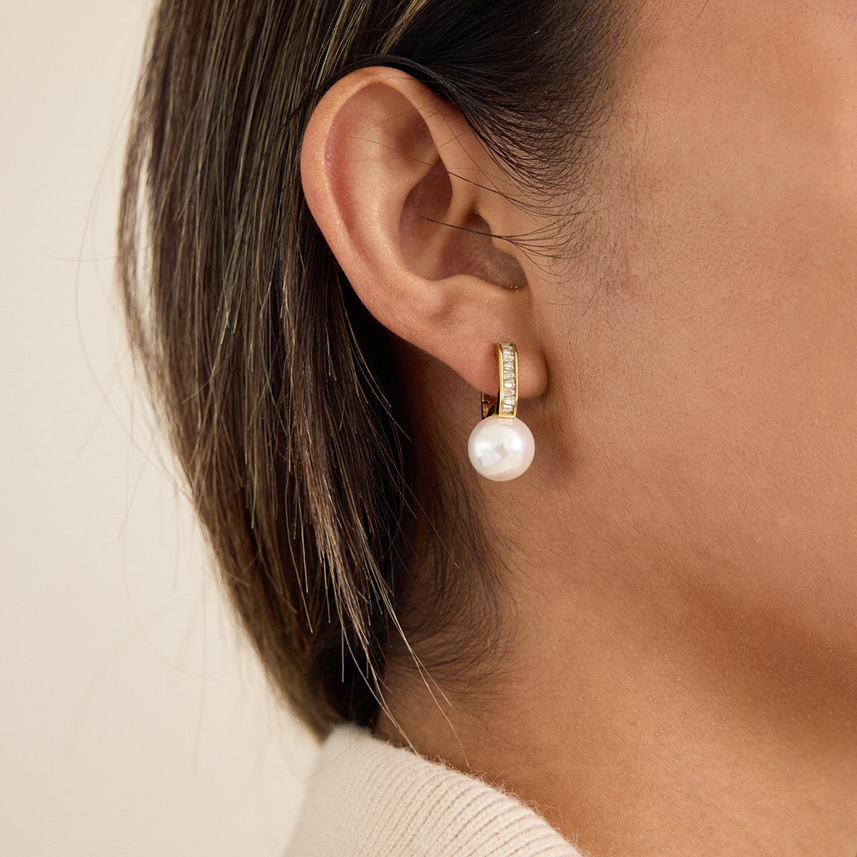 18K Gold Soft Brilliance Pearl Stud Earrings