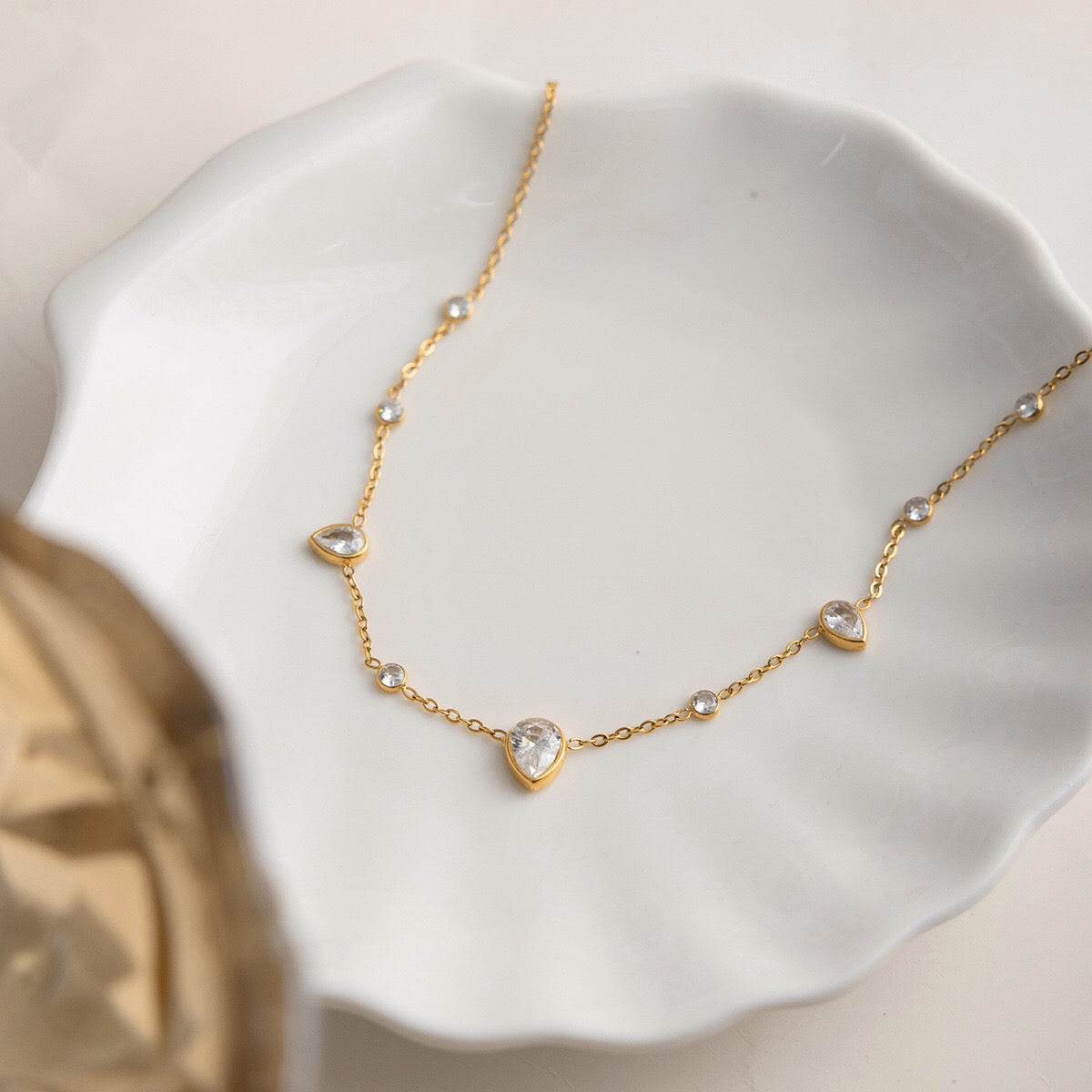 18K Gold Crystal Tear Teardrop Bezel Dainty CZ Necklace
