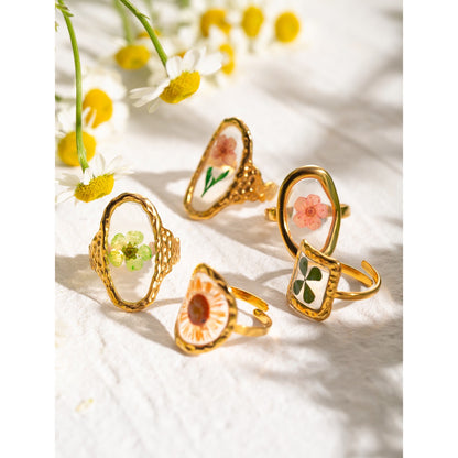 18K Gold Jelly Flower Statement Ring