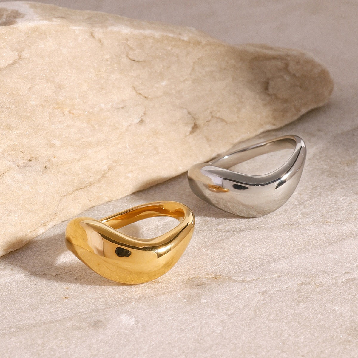 18K Gold Free Flow Puffy Stacking Ring