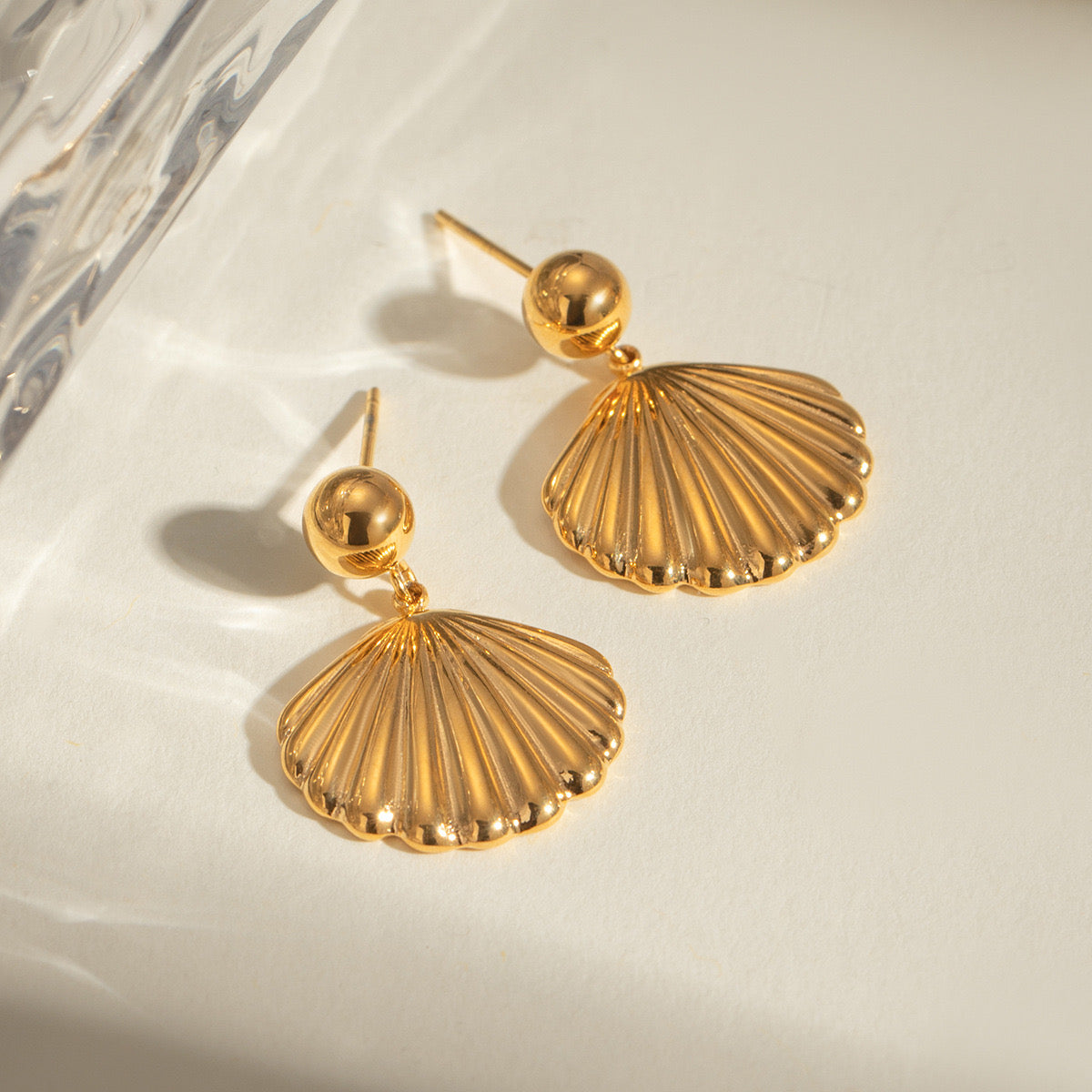 18K Gold Seashell Stud Dangle Earrings