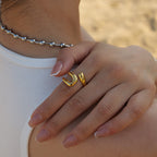 18K Gold Unique Line Cuff Ring