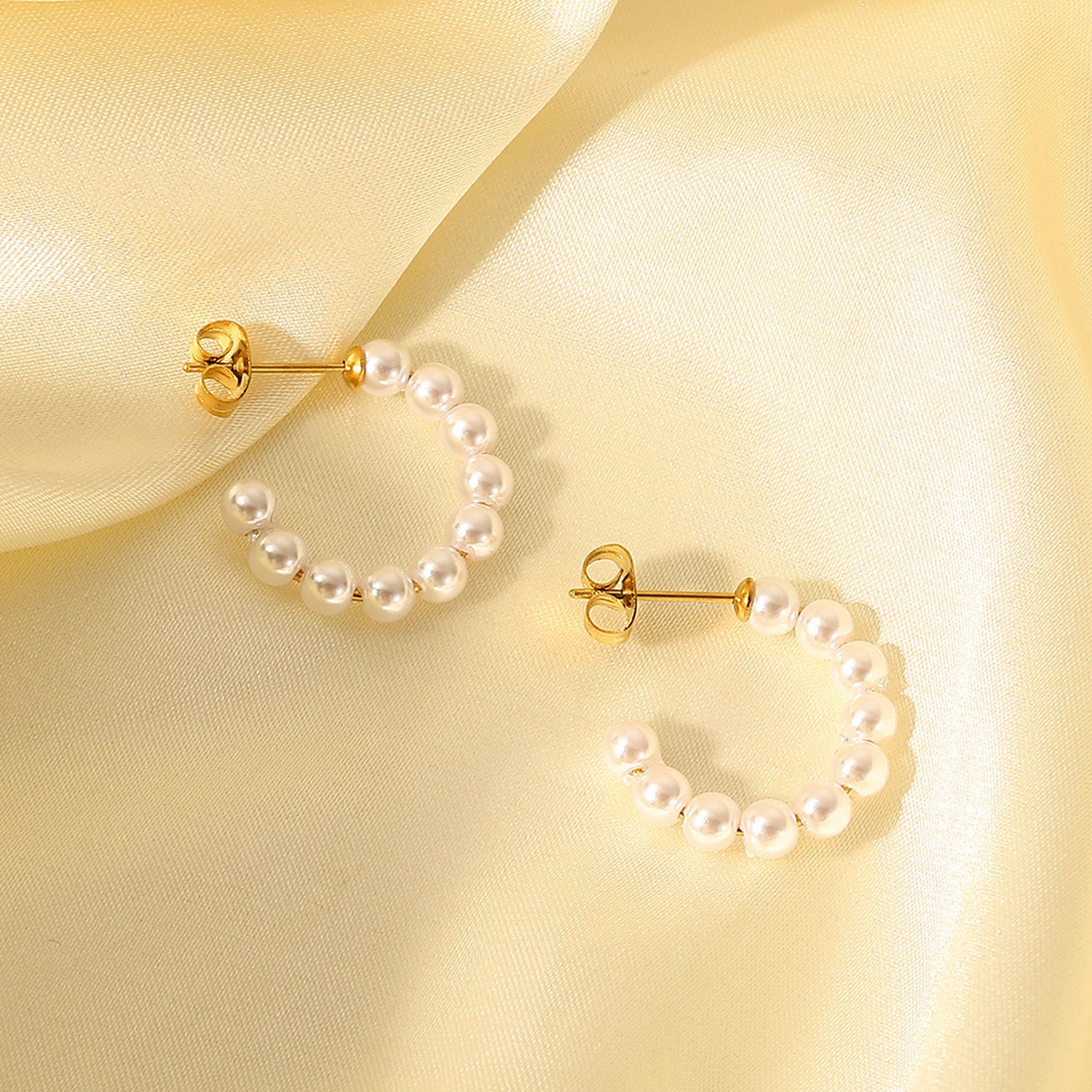 18K Gold Classic Pearl Huggie Earrings