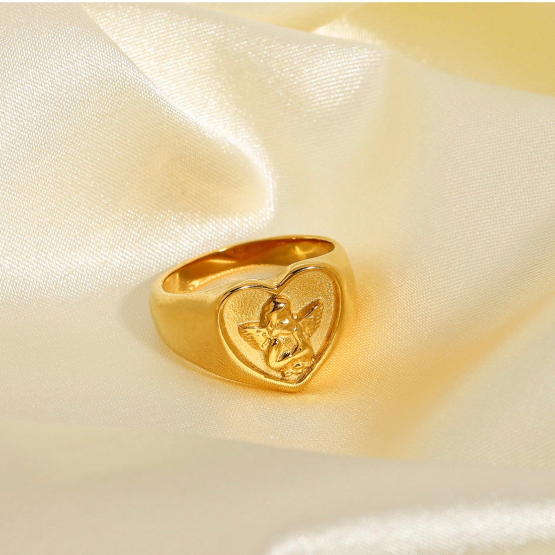 18K Gold Cupid Heart Signet Ring