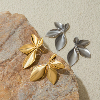 18K Gold Lush Flower Statement Stud Earrings