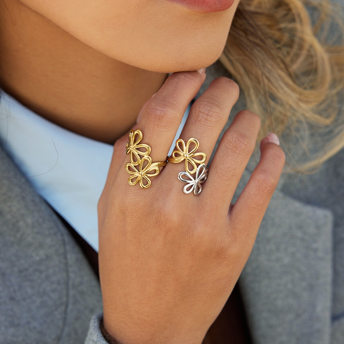 18K Gold and Silver Two Tone Floral Kiss Flower Wrap Around Ring